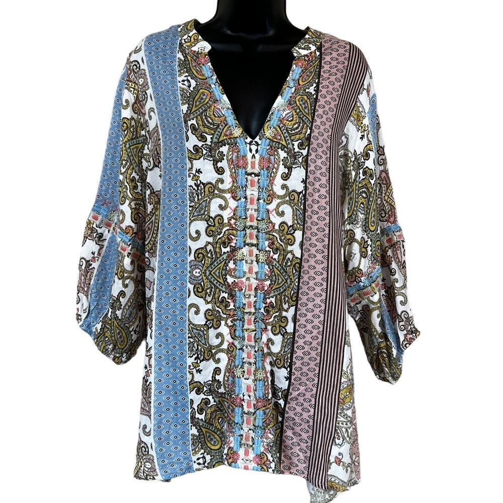 New Directions Curvy Pink Floral Embroidered Tunic